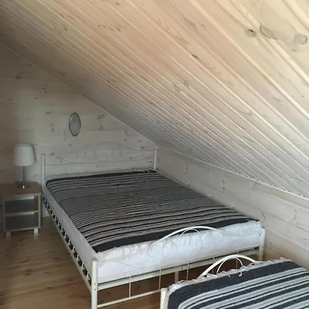 Holiday home Gosciniec Echo Drewniane Caloroczne *